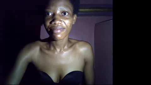 Snapshot of slimxxdol2 chatting on 07/25/26, 02:31 Erica online show from 07/25/26, 02:31