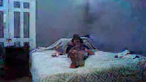 Snapshot of slips991 chatting on 11/13/25, 04:11 slips991 online show from 11/13/25, 04:11