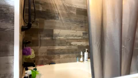 slmjjon online show from 09/20/25, 07:26