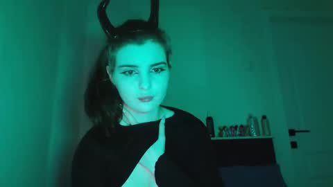 sloomonata online show from 10/31/25, 01:50