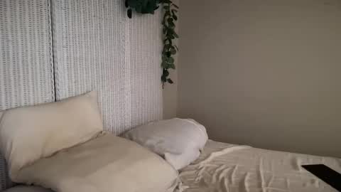 slut online show from 09/28/25, 04:12