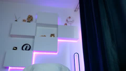 Ariana online show from 04/18/26, 06:50