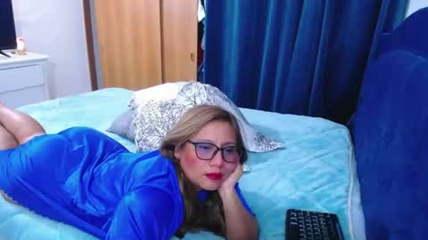 Snapshot of slutdirty1xxx chatting on 05/20/26, 03:34 Slutdirtyxxx online show from 05/20/26, 03:34