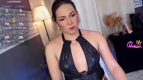 Snapshot of sluthotcummer69x chatting on 04/06/26, 09:27 EMPRESS GODDESS KRISTINE online show from 04/06/26, 09:27