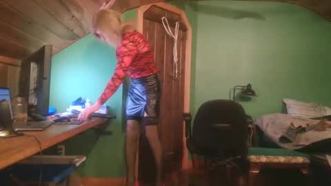 slutjennifertransxx online show from 10/31/25, 02:56