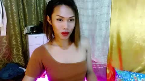 Snapshot of slutqueen_raz chatting on 02/04/26, 07:09 Raz online show from 02/04/26, 07:09