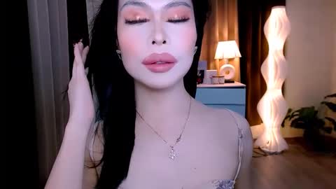 slutty_aurora online show from 09/26/25, 08:40