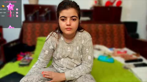 Ana    online show from 11/09/25, 04:49