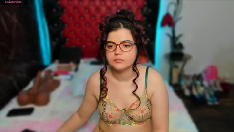 Snapshot of slutty_milf_bitch chatting on 03/30/26, 04:02 Ana online show from 03/30/26, 04:02