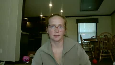 Snapshot of slutty_redhead3 chatting on 09/14/25, 02:49 Slutty redhead3 online show from 09/14/25, 02:49