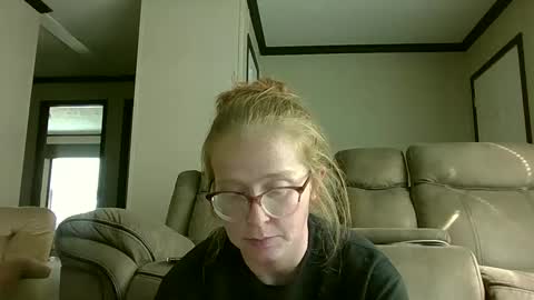 Snapshot of slutty_redhead3 chatting on 09/22/25, 03:03 Slutty redhead3 online show from 09/22/25, 03:03