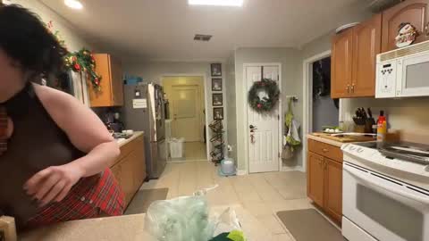 Snapshot of sluttychasity chatting on 01/13/26, 11:10 sluttychasity online show from 01/13/26, 11:10