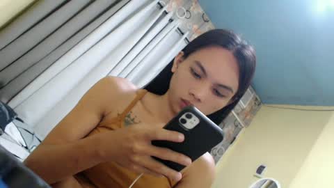 Snapshot of sluttychie chatting on 06/22/26, 01:51 CHIE CHIE online show from 06/22/26, 01:51
