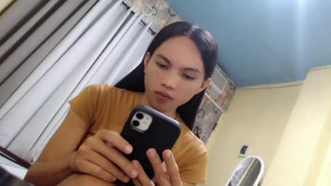 Snapshot of sluttychie chatting on 07/26/26, 01:36 CHIE CHIE online show from 07/26/26, 01:36