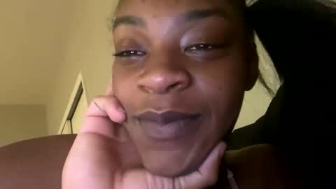 Snapshot of sluttyduchess1 chatting on 04/27/26, 06:00 sluttyduchess1 online show from 04/27/26, 06:00