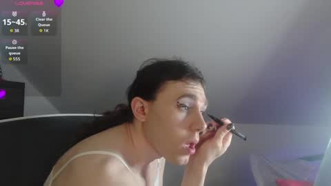 Snapshot of sluttyhorrorparty chatting on 05/12/26, 04:48 Natsu online show from 05/12/26, 04:48