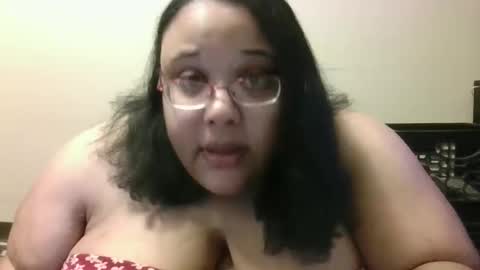 Snapshot of sluttyjess31 chatting on 10/01/25, 12:27 Jessica online show from 10/01/25, 12:27