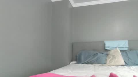 Snapshot of sluttyjess31 chatting on 02/26/26, 04:17 Jessica online show from 02/26/26, 04:17