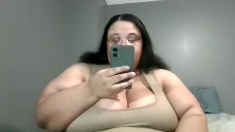 Snapshot of sluttyjess31 chatting on 06/15/26, 12:57 Jessica online show from 06/15/26, 12:57