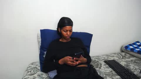 Snapshot of sluttykayy_ chatting on 05/13/26, 06:44 sluttykayy_ online show from 05/13/26, 06:44