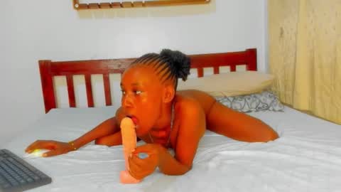 Sexyslutt online show from 10/23/25, 02:16