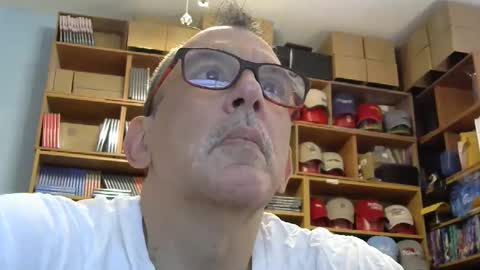 Snapshot of sluttyslave81 chatting on 11/03/25, 03:13 sluttyslave81 online show from 11/03/25, 03:13