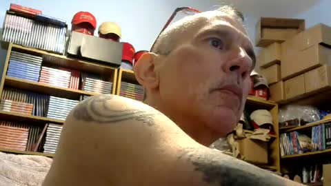 sluttyslave81 online show from 06/20/26, 07:00