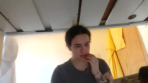 SluttySuzie17 online show from 05/10/26, 05:07