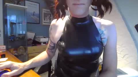 sluttytoy83 online show from 01/20/25, 03:50