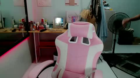 Snapshot of slutxcums_farrah69 chatting on 04/29/26, 01:59 Dont forget to follow me give me thumbs upIm a New kataluna online show from 04/29/26, 01:59