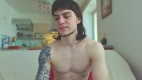 Gus online show from 03/08/26, 04:27