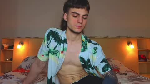 Gus online show from 05/07/26, 02:22