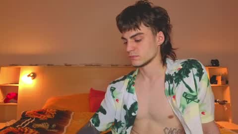 Gus online show from 05/29/26, 04:27