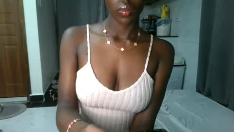 Snapshot of sly_rose chatting on 07/19/26, 12:09 sly_rose online show from 07/19/26, 12:09