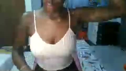 Snapshot of sly_rose chatting on 07/27/26, 03:08 sly_rose online show from 07/27/26, 03:08