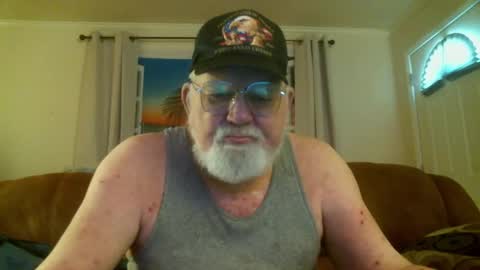 Snapshot of slydevi1 chatting on 11/18/25, 04:55 Slydevil online show from 11/18/25, 04:55