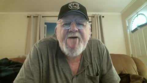 Sly online show from 10/06/25, 07:44