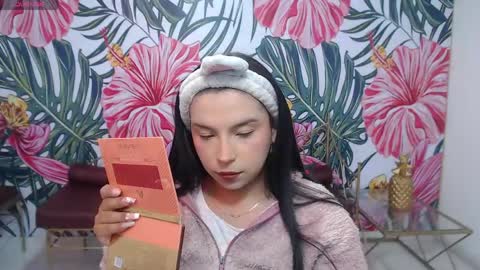 Mariana Torres online show from 04/17/26, 01:14