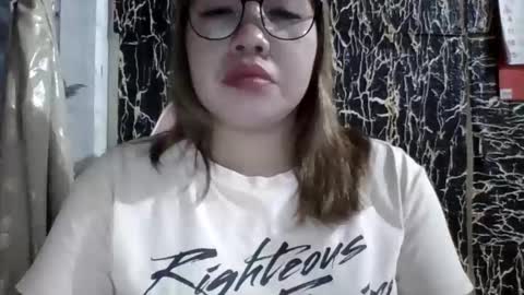 Lovewella online show from 12/19/24, 10:02