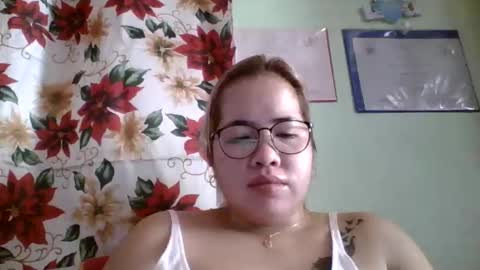 Lovewella online show from 09/30/25, 02:49