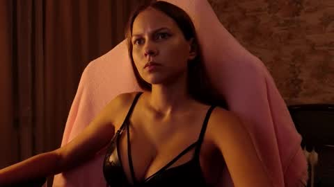 Emma online show from 10/15/25, 06:30