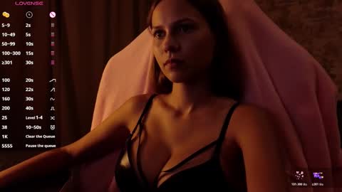 Emma online show from 10/20/25, 07:03