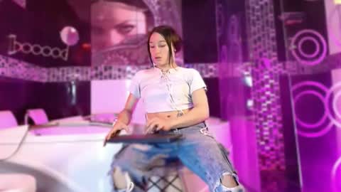 Small Hot19 online show from 03/27/26, 09:53