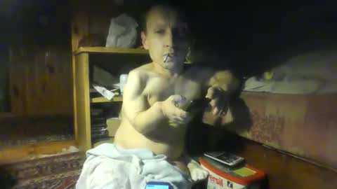 Snapshot of smalldream666 chatting on 10/06/25, 09:12 PIST PIST online show from 10/06/25, 09:12