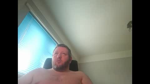 smallone19832 online show from 02/09/25, 09:58