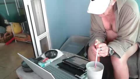 Daddy online show from 11/20/25, 01:44