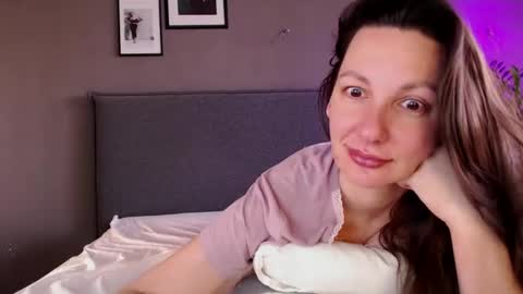 Anna no bbbbybybbabebyy just Anna. And dont call me mom please. online show from 02/15/25, 05:41