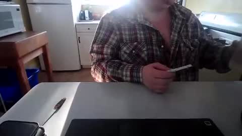 Snapshot of smalltowntrouble chatting on 02/15/26, 01:41 smalltowntrouble online show from 02/15/26, 01:41