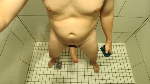 Snapshot of smario85 chatting on 09/22/25, 10:56 SuperMario online show from 09/22/25, 10:56