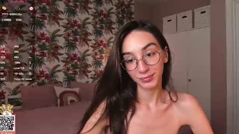 Snapshot of smart_eliz chatting on 07/27/26, 01:12 Elizabeth online show from 07/27/26, 01:12